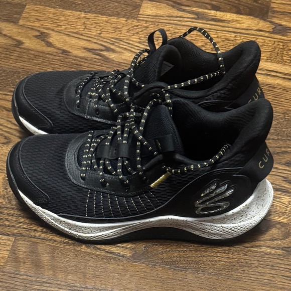 Under Armour Curry 3Z7 Basketball Shoes - Picture 4 of 7